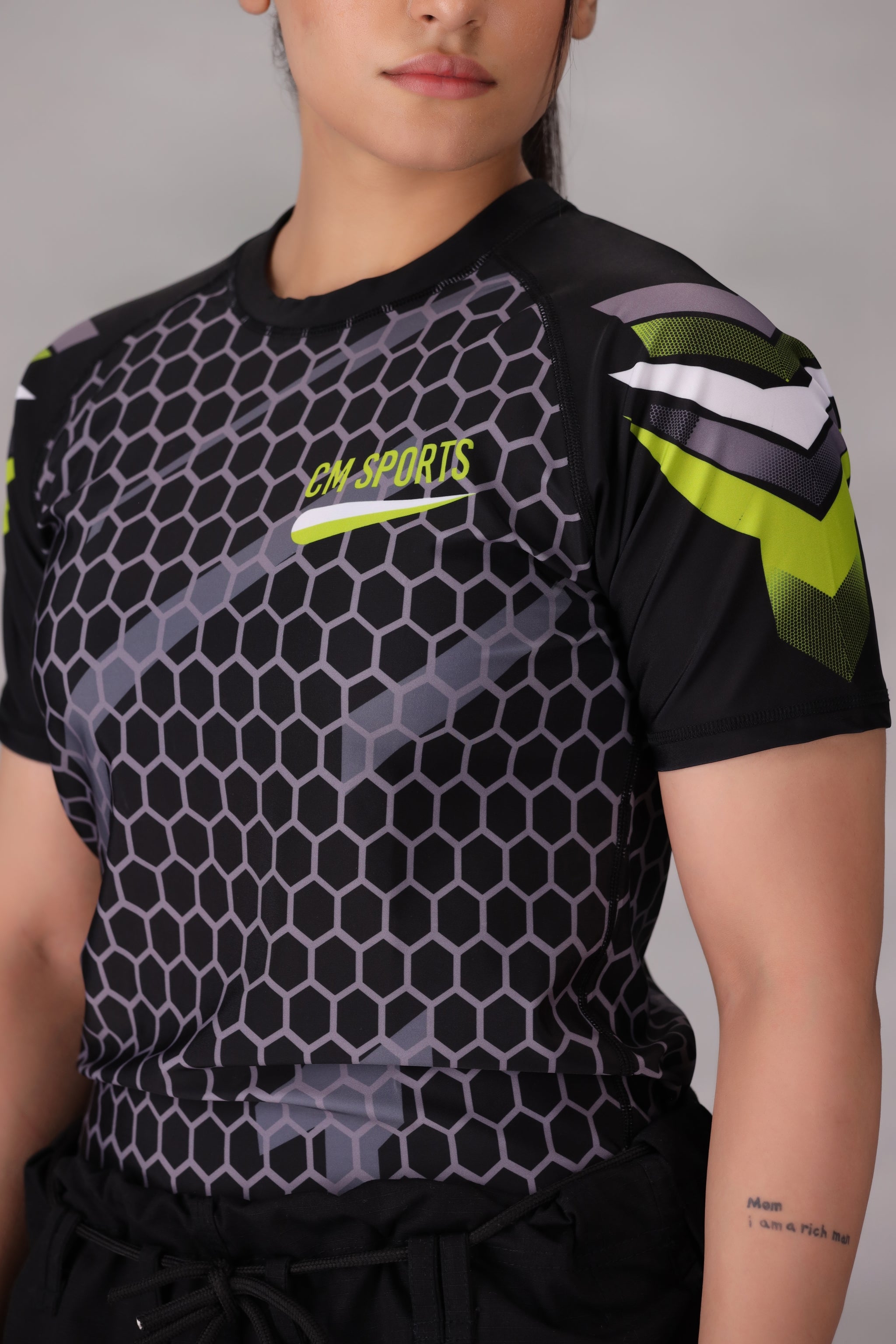 Buy Women Rashguards Online UK